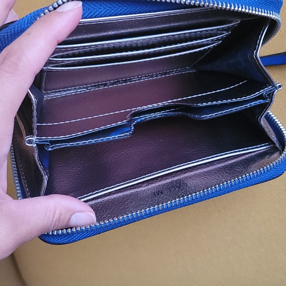 Wallet - Picture 2 of 3